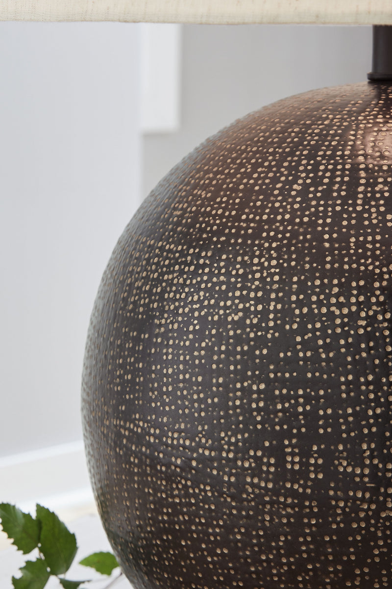 Hambell - Black / Gold Finish - Metal Table Lamp - JaxCo Furniture