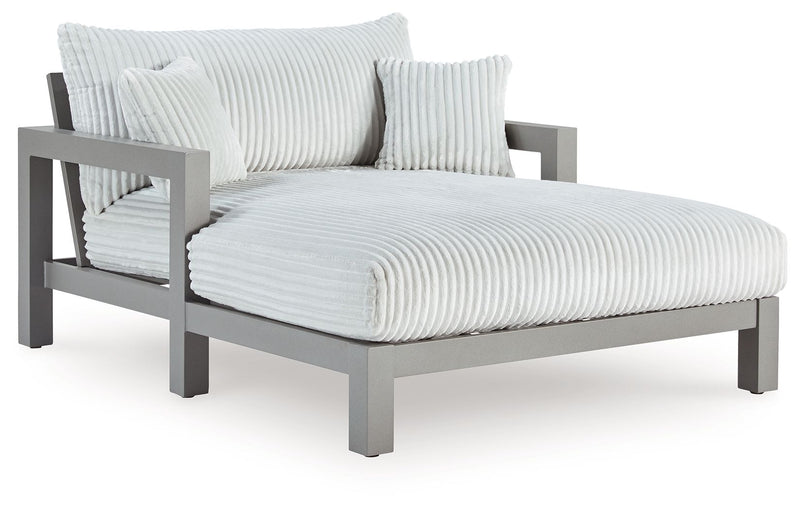 Hurley Park - Gray - Chaise Lounge With Cushion - JaxCo Furniture