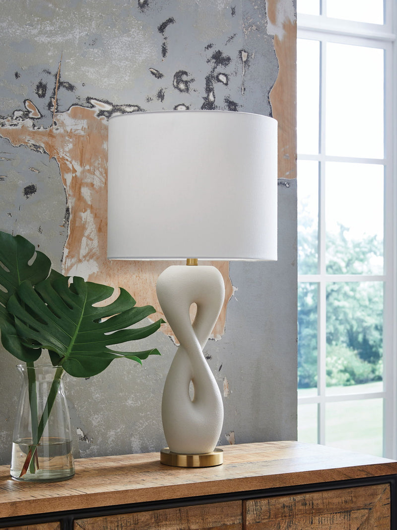 Judrich - White / Gold Finish - Poly Table Lamp - JaxCo Furniture