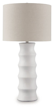 Veraleigh - Poly Lamp - JaxCo Furniture