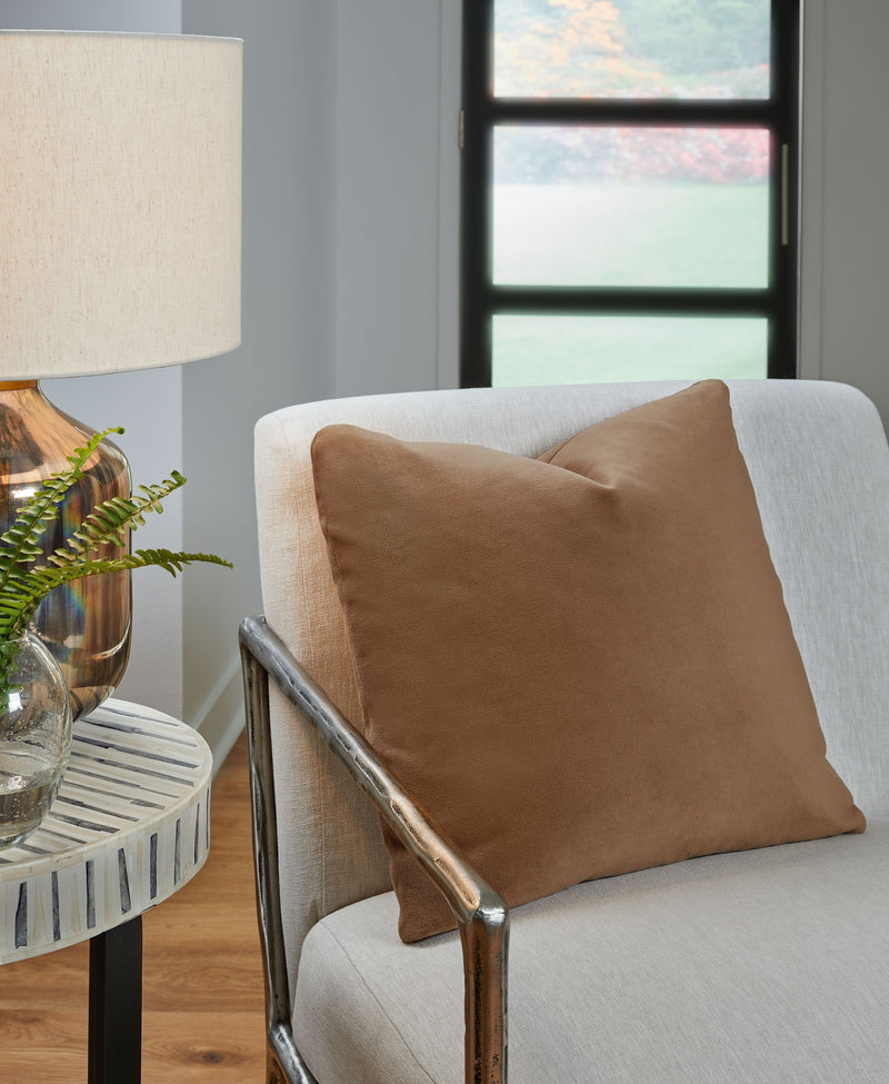 Gariland - Pillow - JaxCo Furniture