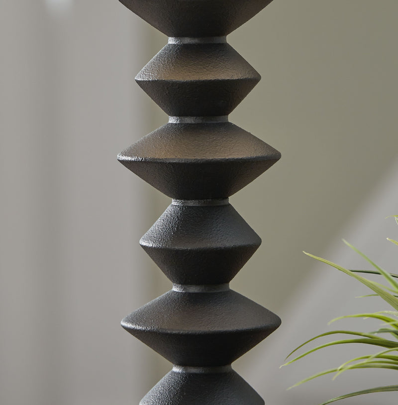 Luanndon - Black - Poly Buffet Lamp - JaxCo Furniture