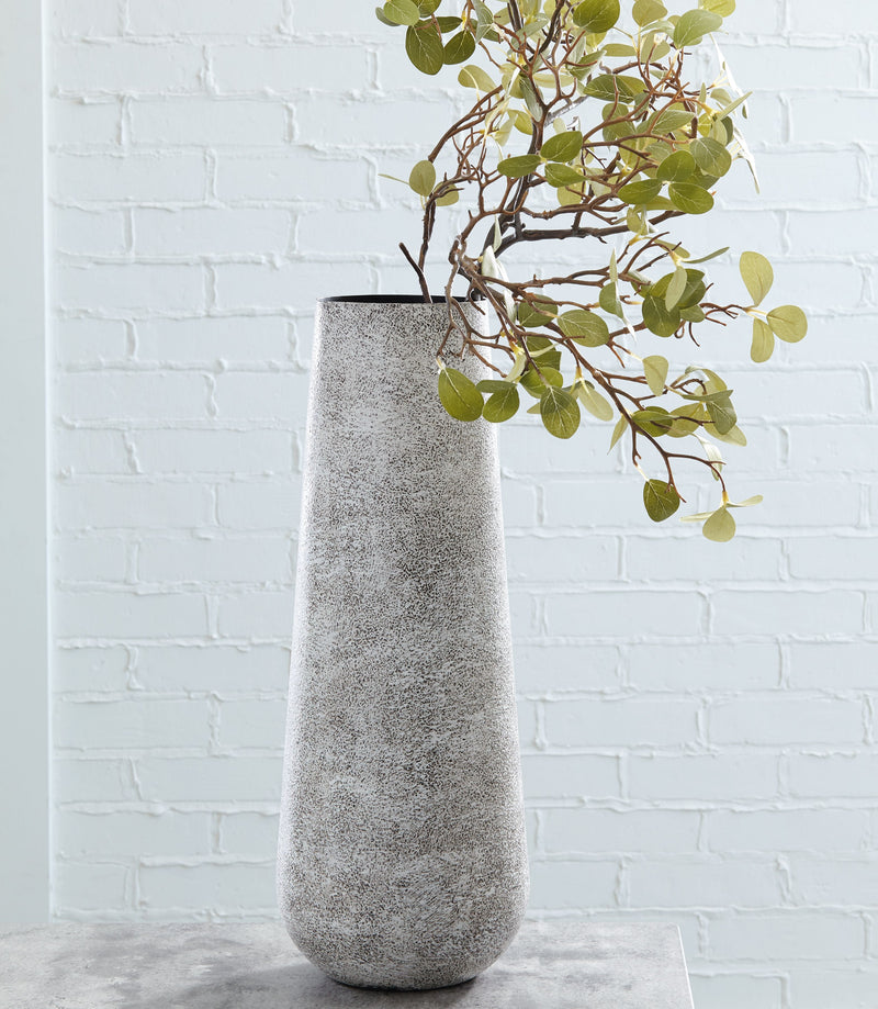Fynn - Vase - JaxCo Furniture