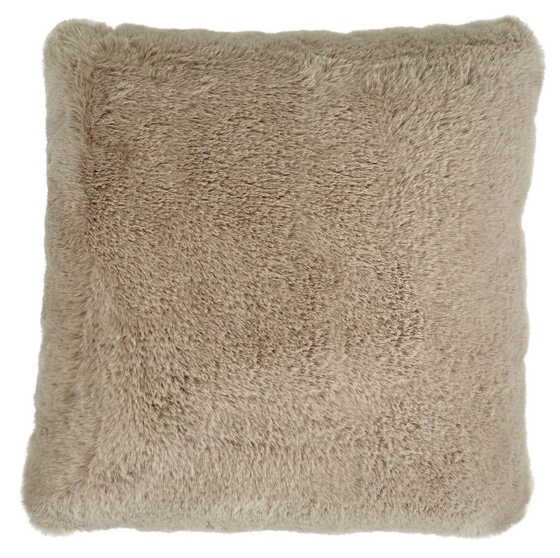 Gariland - Faux Fur Pillow - JaxCo Furniture