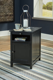 Treytown - Chair Side End Table - JaxCo Furniture