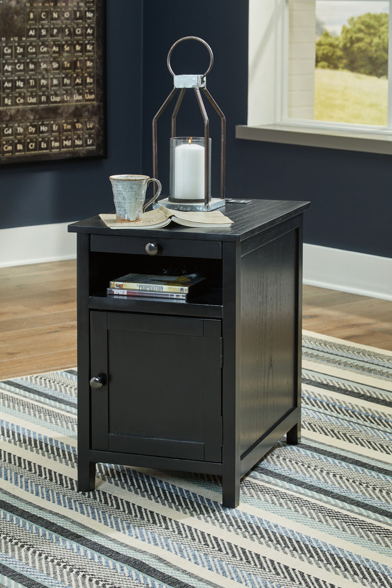 Treytown - Chair Side End Table - JaxCo Furniture