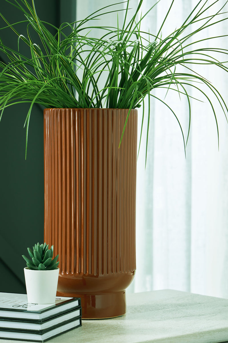 Avalyah - Large Vase - JaxCo Furniture