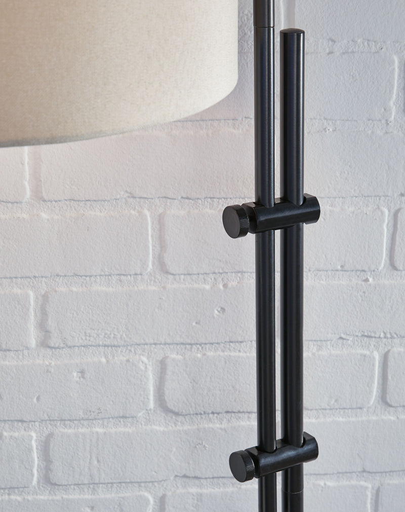 Baronvale - Metal Accent Lamp - JaxCo Furniture