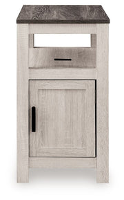 Fendenmore - Chair Side End Table - JaxCo Furniture