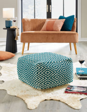 Brynnsen - Pouf - JaxCo Furniture