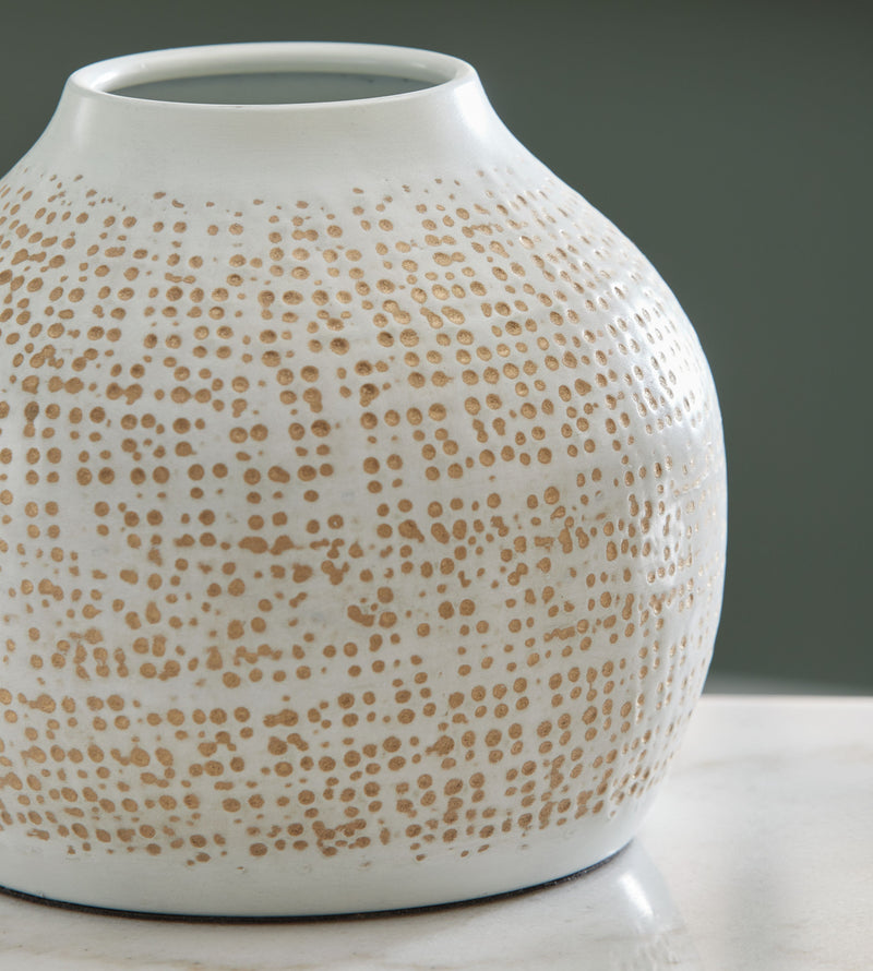 Vinburn - Accessory Set (Set of 5) - JaxCo Furniture