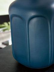 Gierburg - Ceramic Table Lamp - JaxCo Furniture