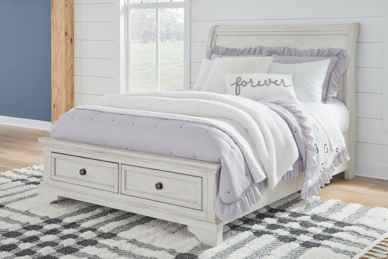 Robbinsdale - Sleigh Bed - JaxCo Furniture