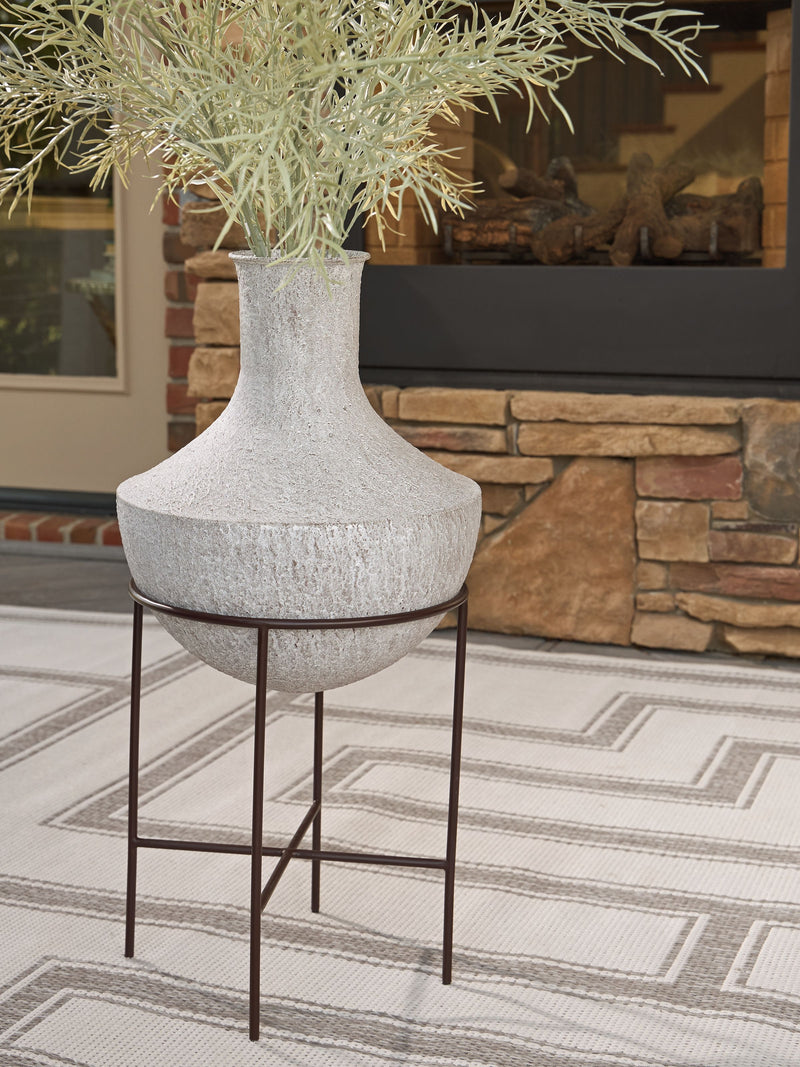 Estonbank - Vase - JaxCo Furniture