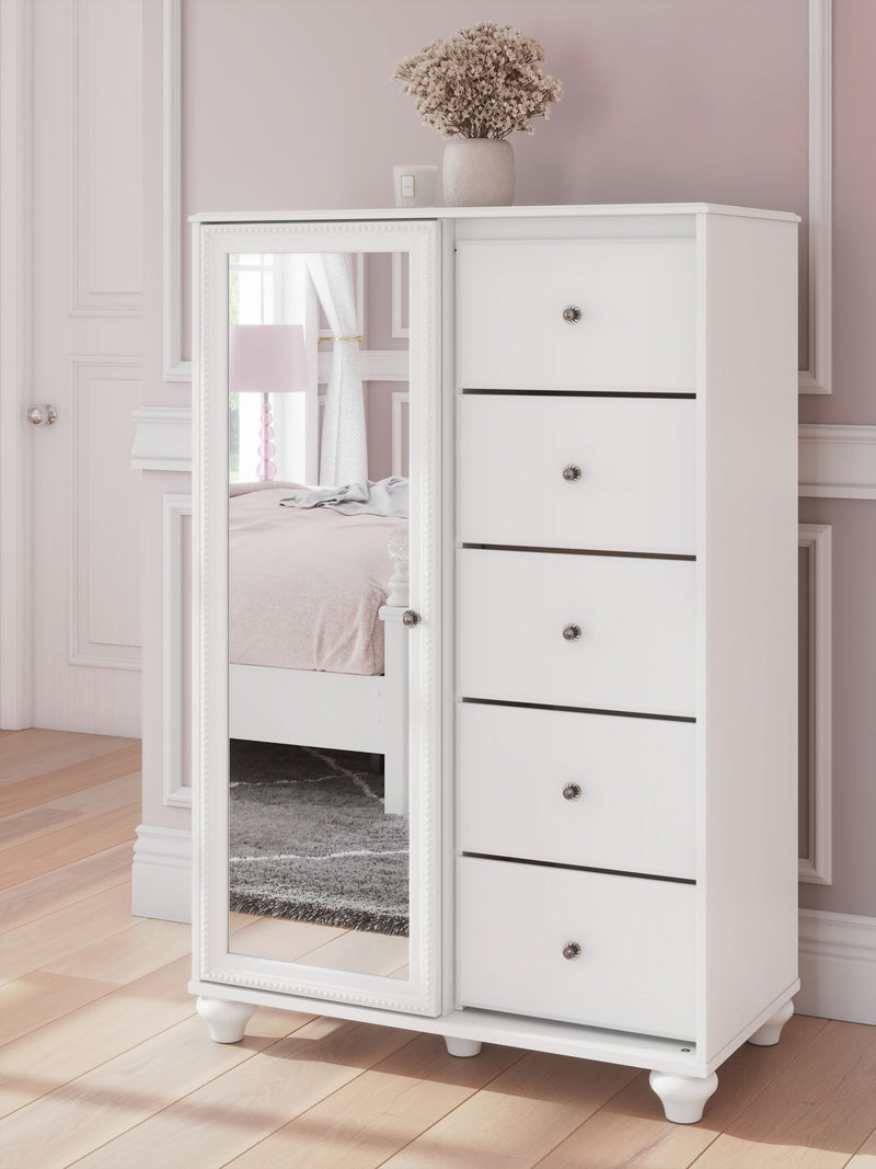 Kozlani - Dressing Chest - White