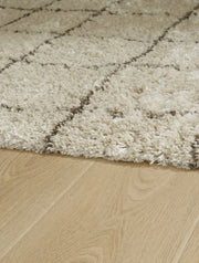 Wrenlow - Rug - JaxCo Furniture