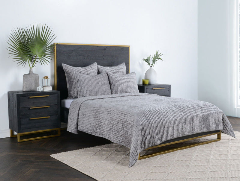Bari - Velvet Quilt Set - JaxCo Furniture