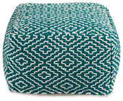 Brynnsen - Pouf - JaxCo Furniture