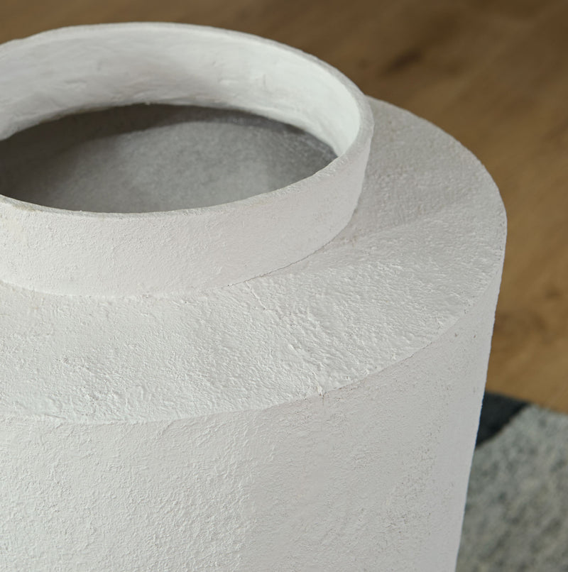 Flurinworth - Vase - JaxCo Furniture