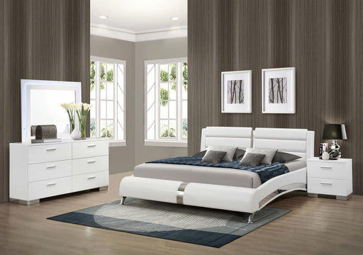 Jeremaine - Upholstered Platform Bedroom Set With LED - JaxCo Furniture