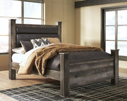 Wynnlow - Poster Bed - JaxCo Furniture