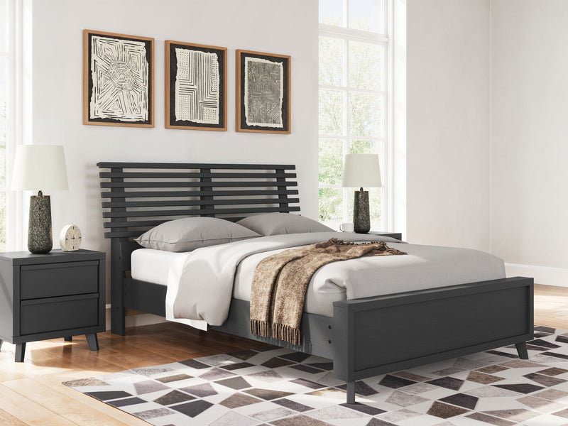 Danziar - Slat Panel Bed - JaxCo Furniture