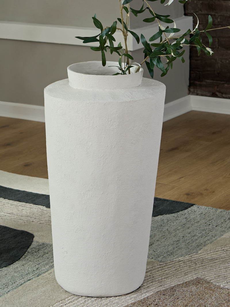 Flurinworth - Vase - JaxCo Furniture