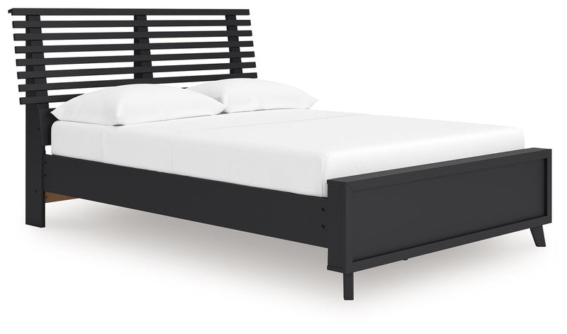 Danziar - Slat Panel Bed - JaxCo Furniture