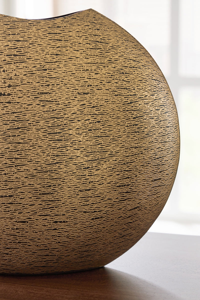 Iansboro - Vase - JaxCo Furniture