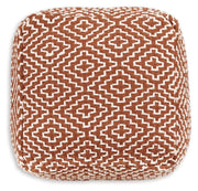 Brynnsen - Pouf - JaxCo Furniture