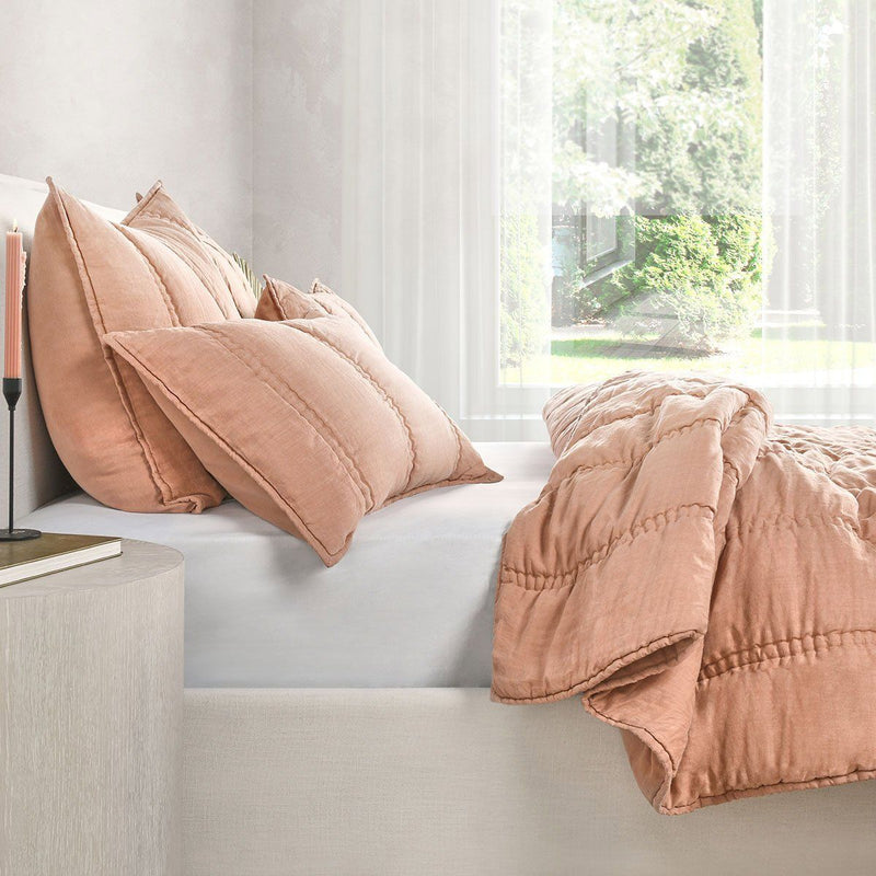 Rowen - Quilt - JaxCo Furniture