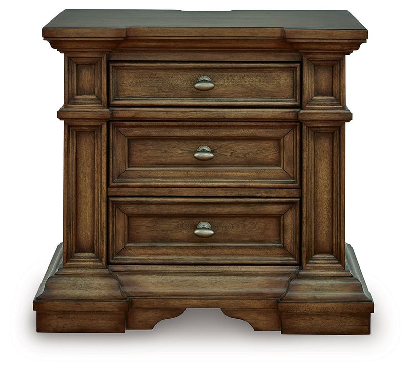 Frantanna - Three Drawer Night Stand - Brown - JaxCo Furniture