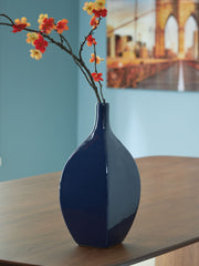 Abtinson - Vase - JaxCo Furniture
