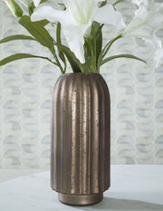 Briarcott - Vase - JaxCo Furniture