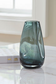 Beamund - Vase - 9" - JaxCo Furniture