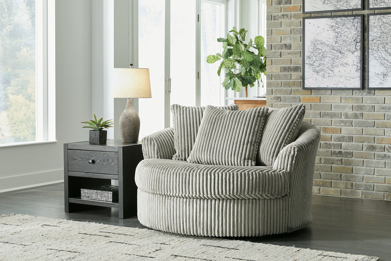 Lindyn - Oversized Swivel Accent Chair - JaxCo Furniture