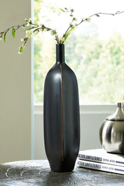 Rhaveney - Vase - Large - JaxCo Furniture