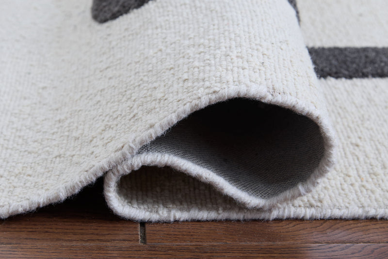 Davismour - Rug - JaxCo Furniture